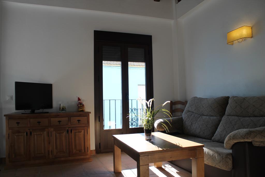 Apartamentos Real Fabrica Hojalata Juzcar Bilik gambar