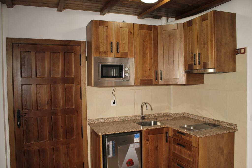 Apartamentos Real Fabrica Hojalata Juzcar Bilik gambar