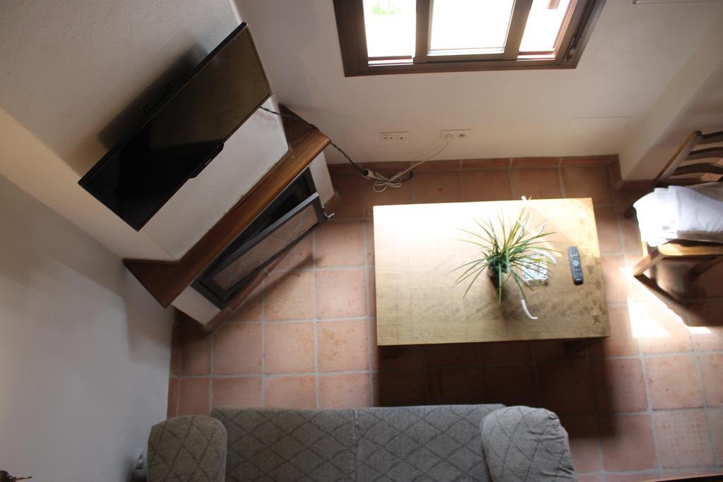 Apartamentos Real Fabrica Hojalata Juzcar Luaran gambar