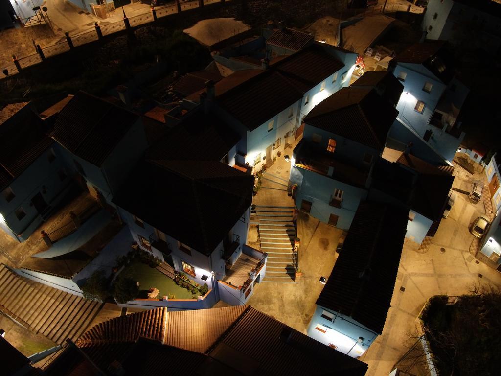 Apartamentos Real Fabrica Hojalata Juzcar Luaran gambar